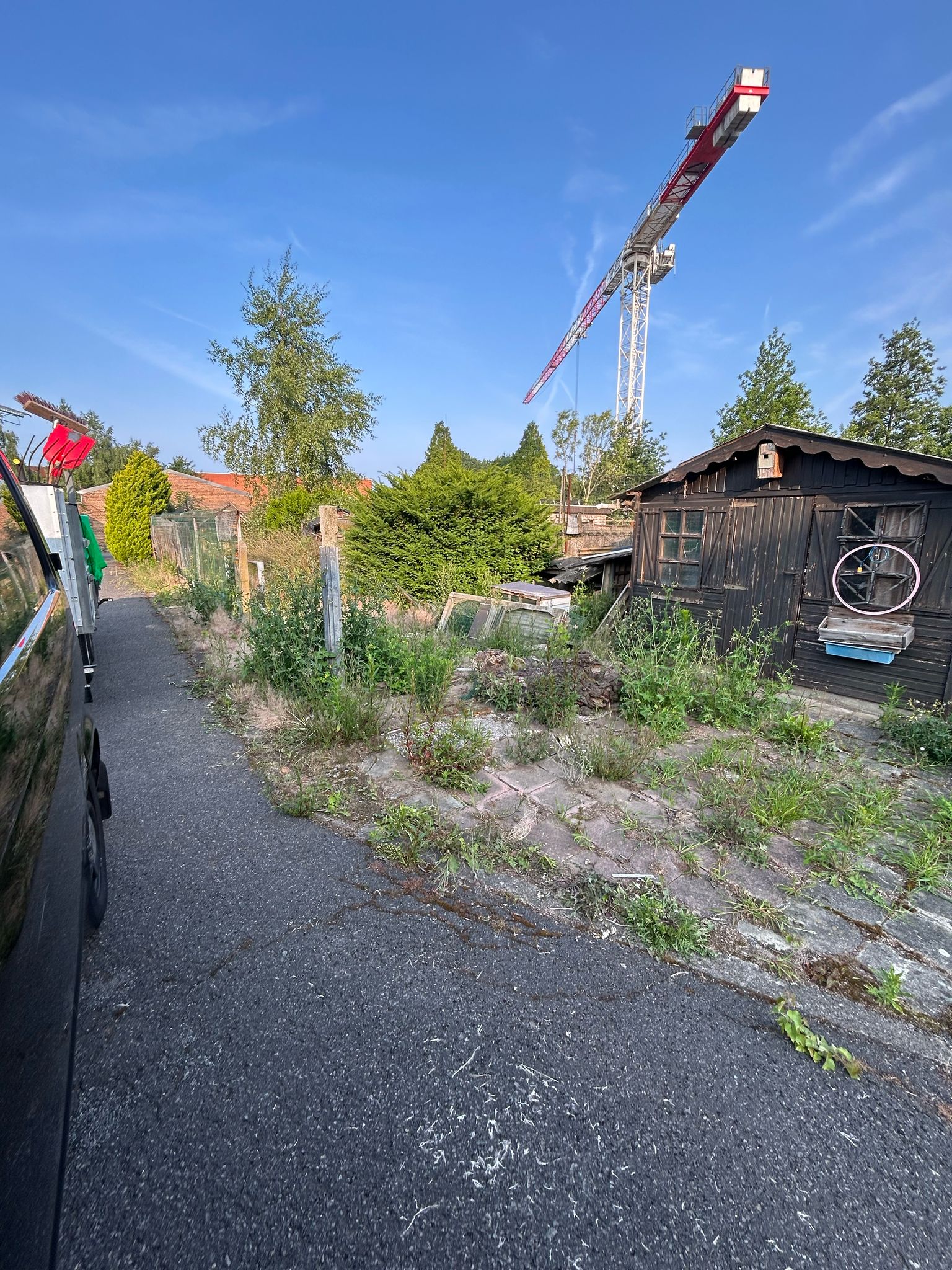 Het terrein voor de werken 